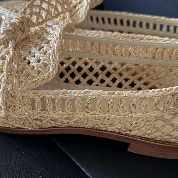 Alexandre Birman Elegant Woven Flats in Natural Tan - Size 40 - Picture 3 of 4